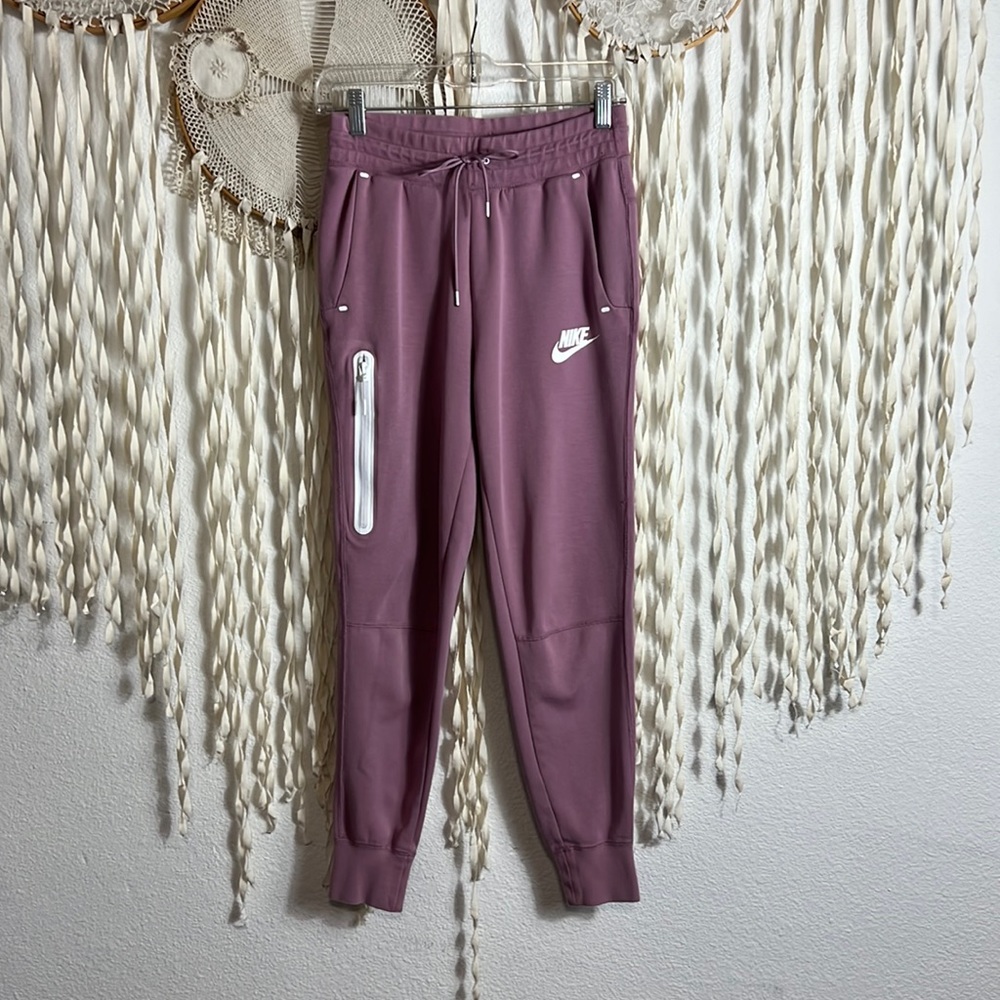 Nike tech fleece sweats